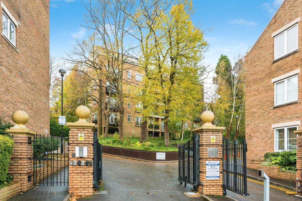 Caversham Place, Sutton Coldfield photo 5