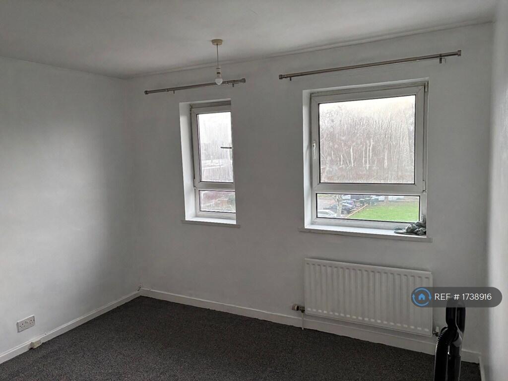 Fir Tree Grove, Sutton Coldfield, B73 photo 5