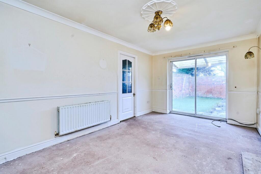 Arbor Court, West Bromwich photo 4