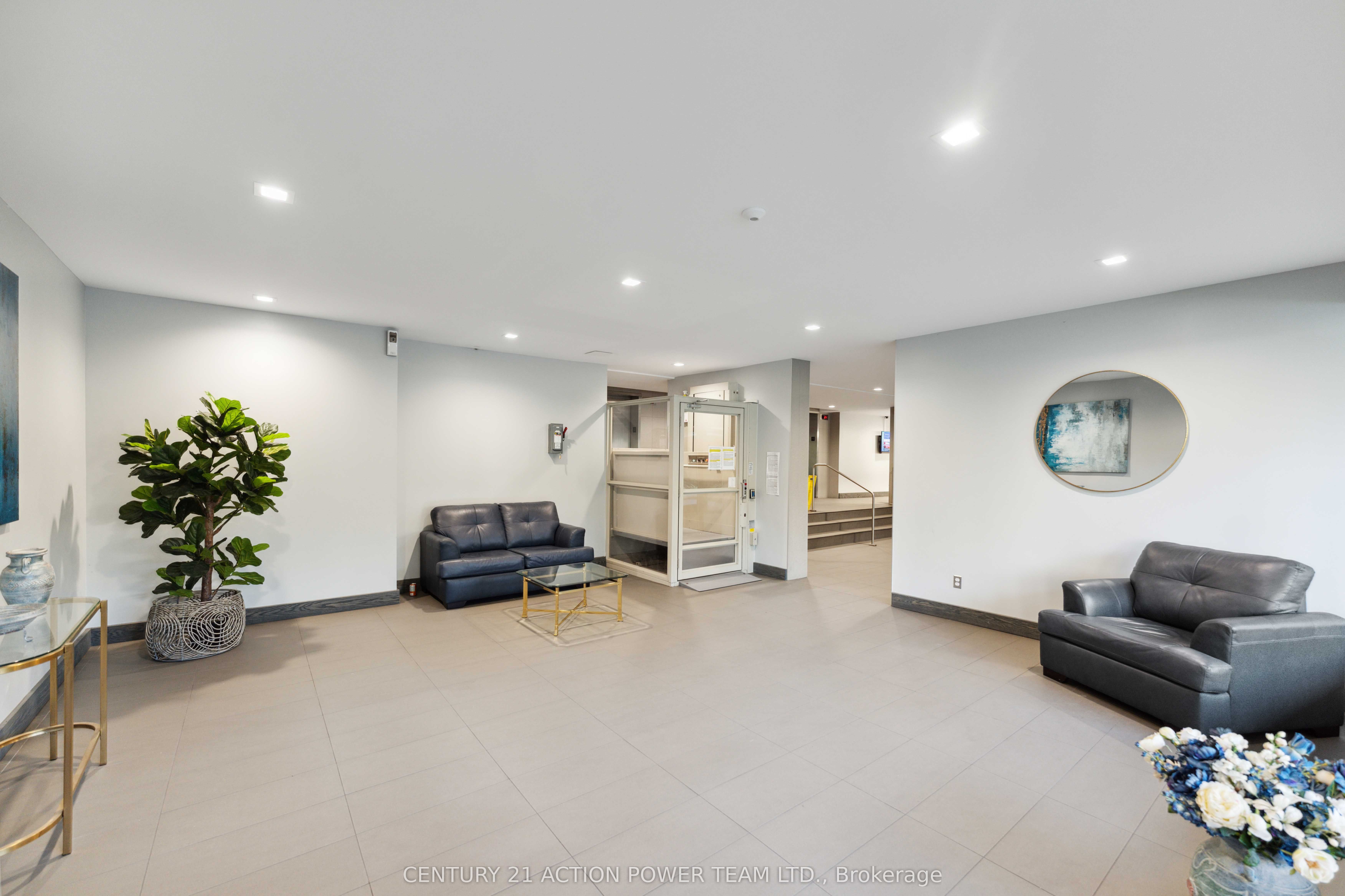 Additional image 3 of 807-665 Bathgate Drive, Ottawa, ON, K1K 3Y4