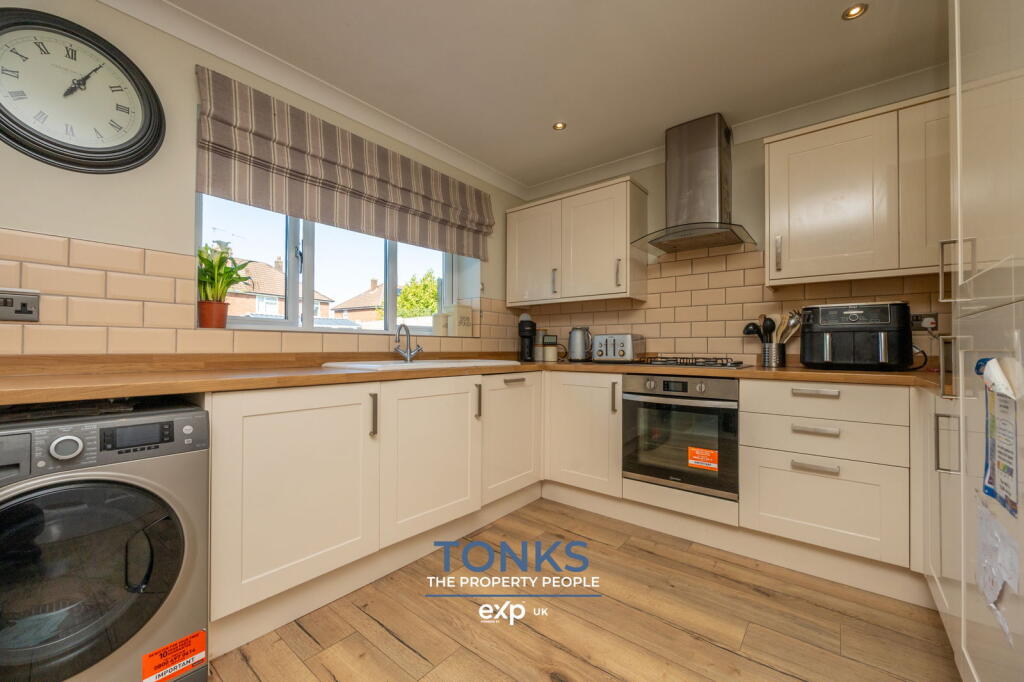 Additional image 6 of Laymoor Drive, Halesowen, B63 4NW