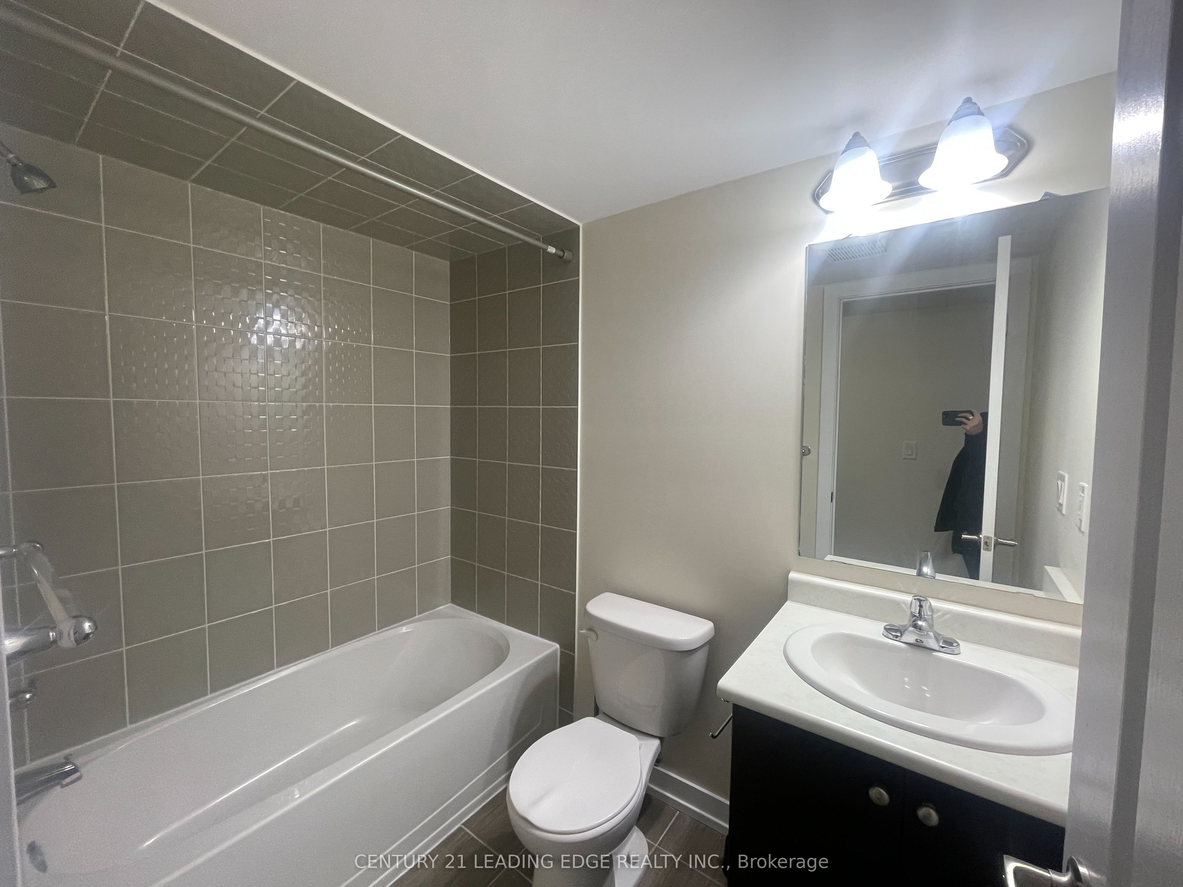 Additional image 5 of 217-10 Dunsheath Way, Markham, ON, L6B 1N3