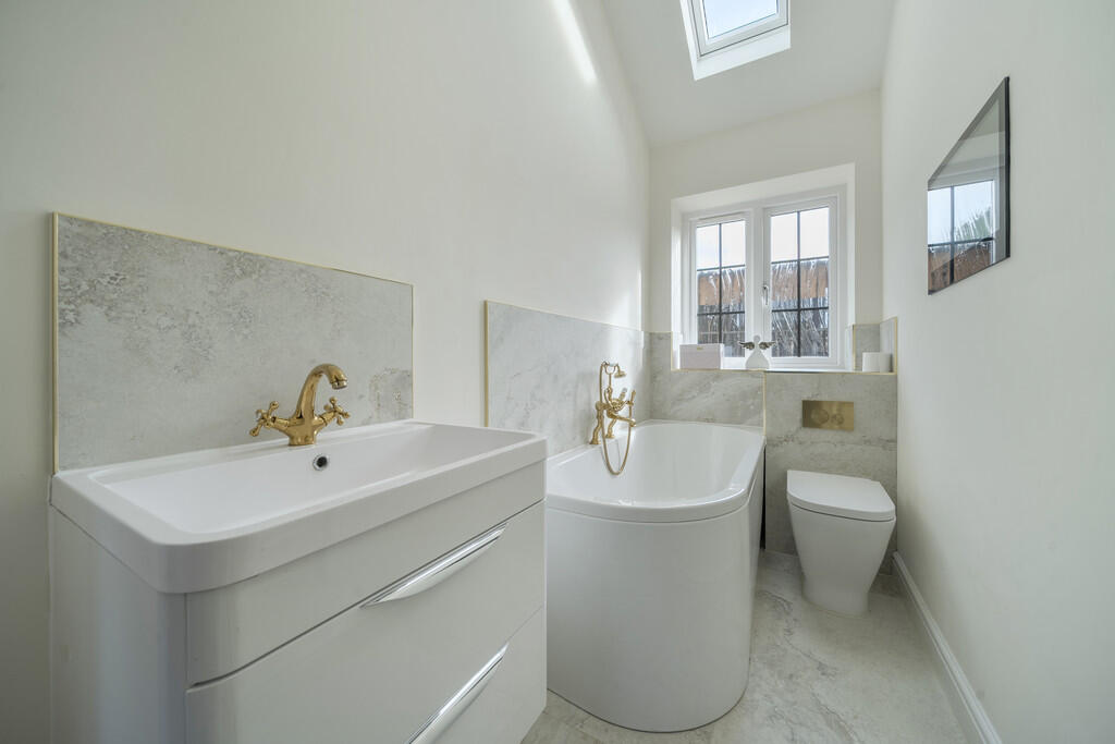 Additional image 11 of Manor Cottage, Rectory Lane, Upton Warren