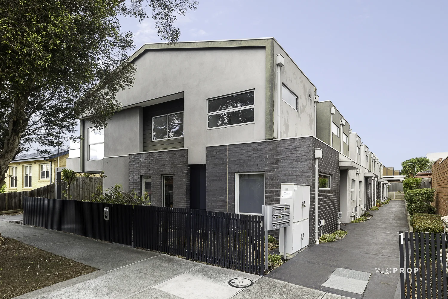 8/1 Murray Street, Brunswick West VIC 3055