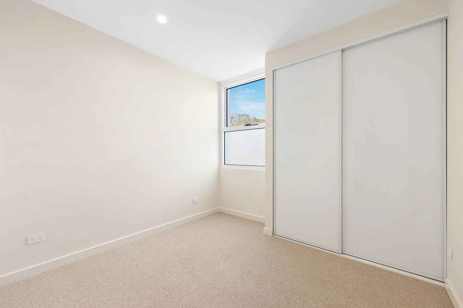 Additional image 7 of 4/2 Ruda Street, Doncaster VIC 3108