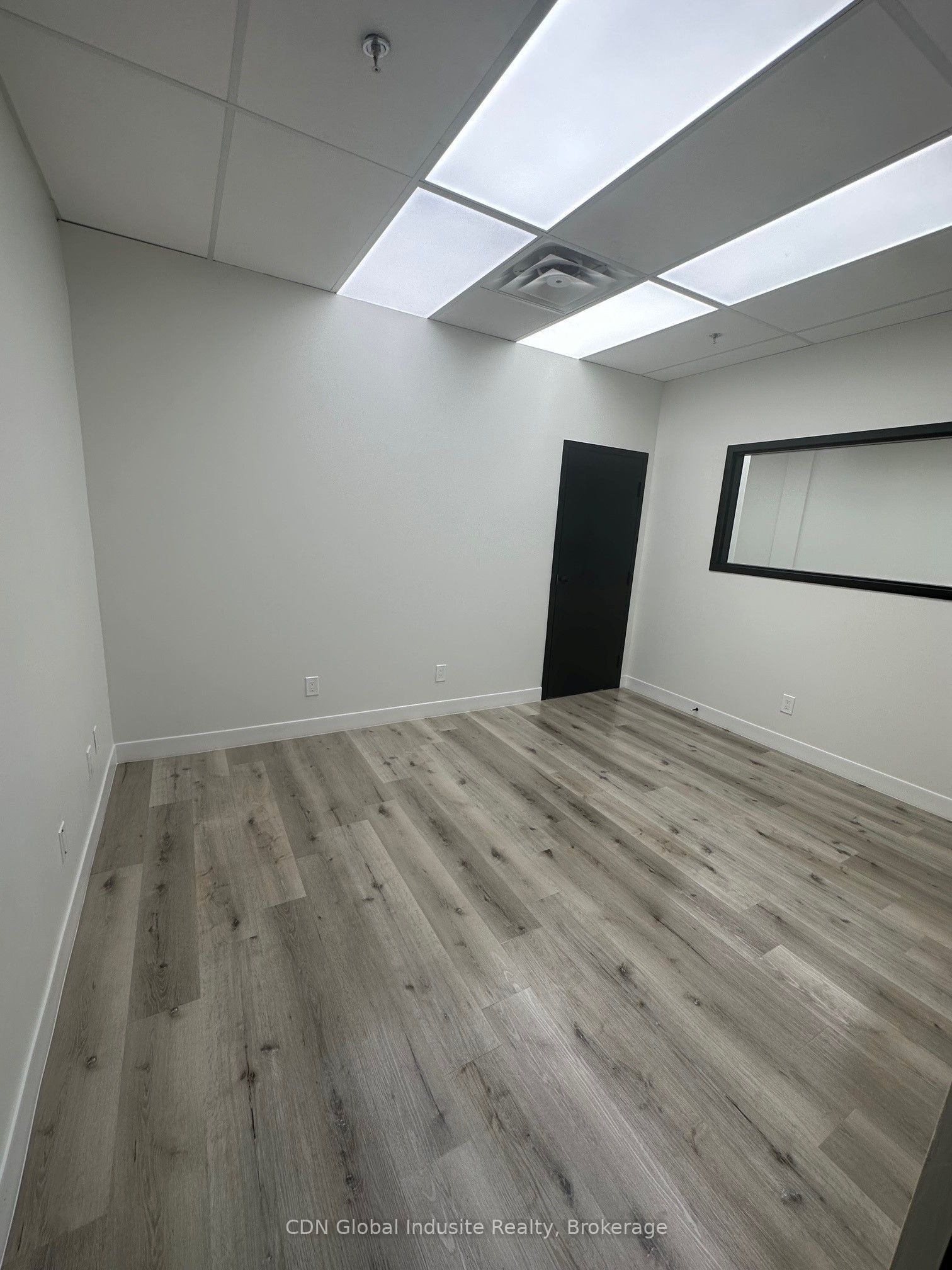 Additional image 2 of 203-472 Morden Road, Oakville, ON, L6K 3W4
