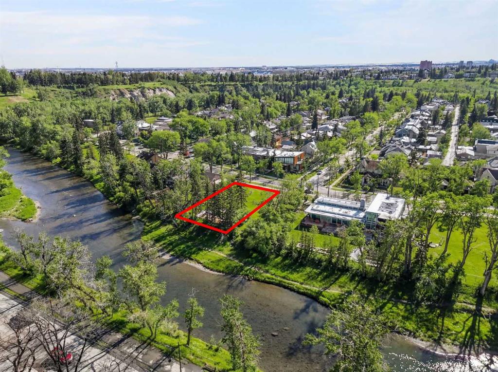 Additional image 4 of 220 Roxboro Road SW, Calgary, AB, T2S0R3