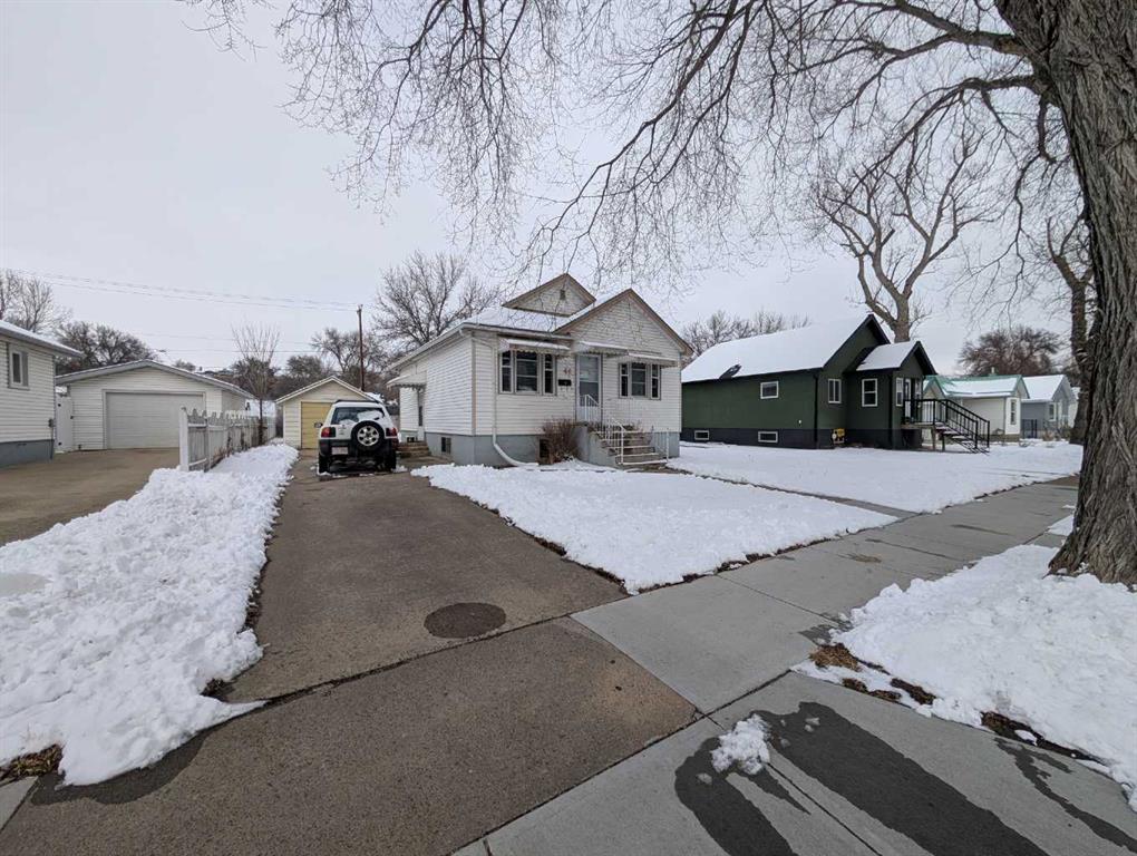 Additional image 3 of 46 2 Street NW, Medicine Hat, AB, T1A 6J1