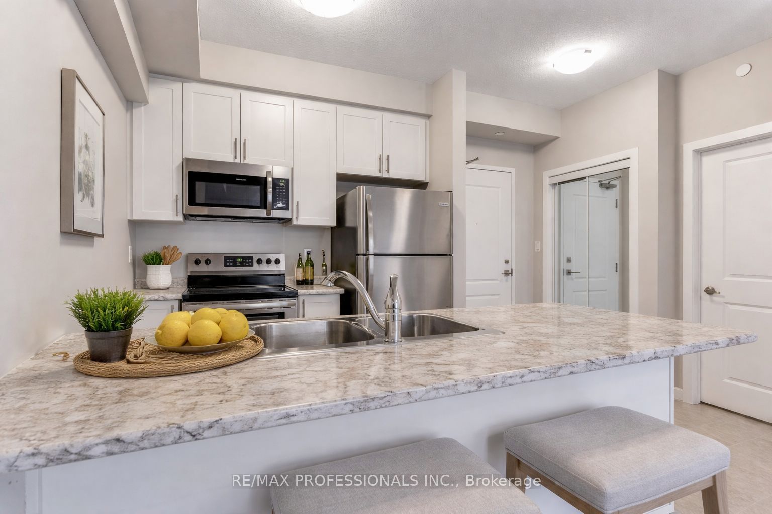 Additional image 2 of 124-101 Shoreview Place, Hamilton, ON, L8E 0K2