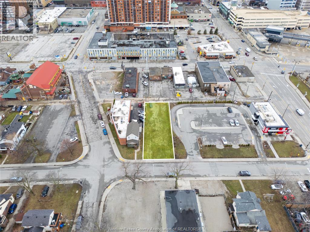 Additional image 3 of 667 Windsor Avenue, Windsor, ON, N9A1J6