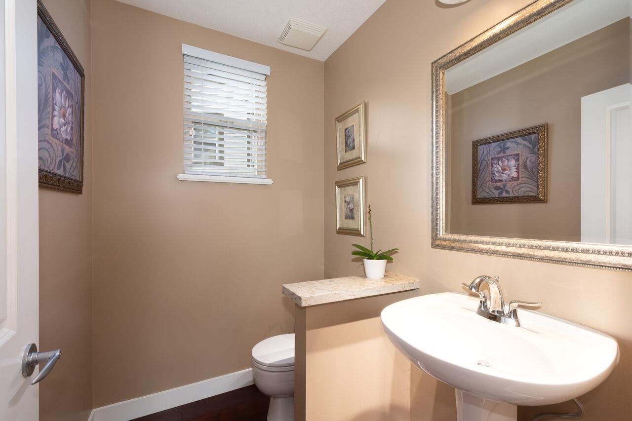 3 Maple Drive, Port Moody, BC, V3H 5M8 photo 4