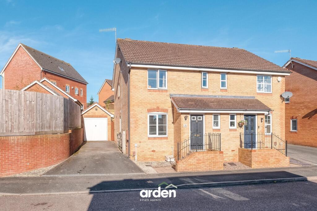 Robins Lane, Redditch, B97