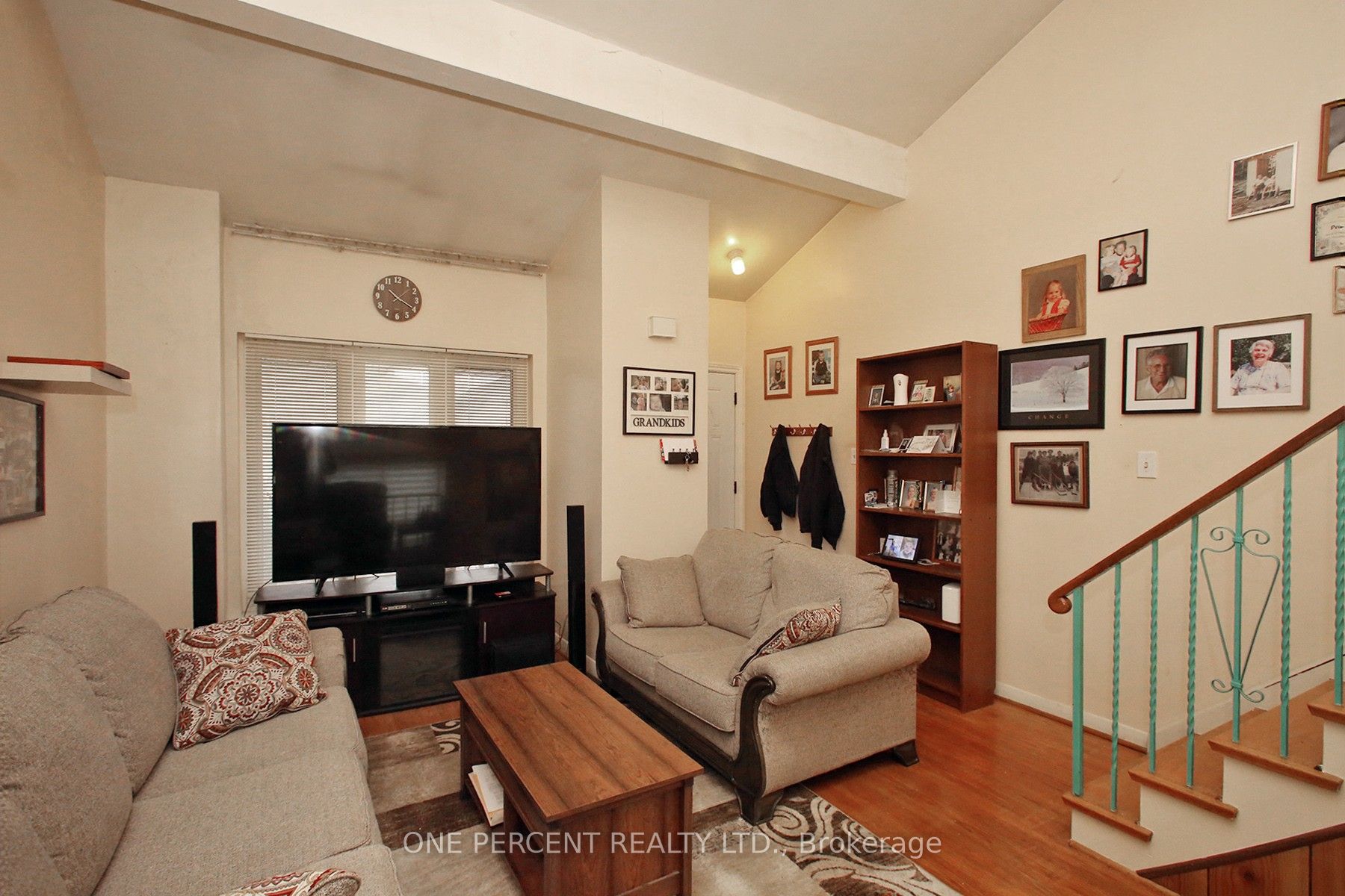 Additional image 6 of 3074 Merritt Avenue, Mississauga, ON, L4T 1P2