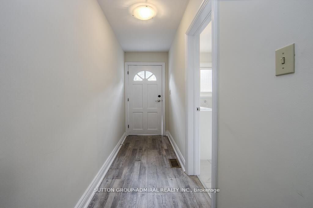 (Back)-7887 Dufferin Street, Vaughan, ON, L4J 3M5 photo 3