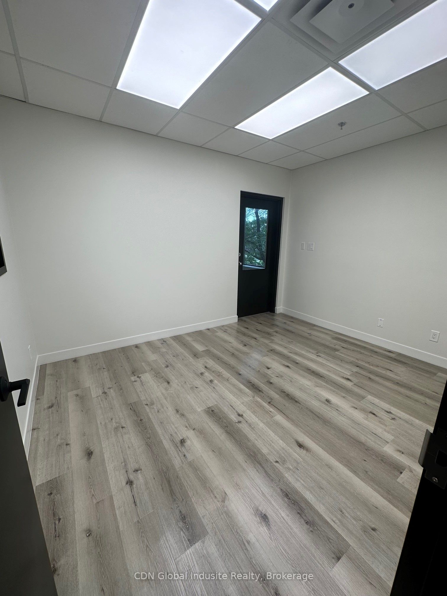 Additional image 3 of 203-472 Morden Road, Oakville, ON, L6K 3W4