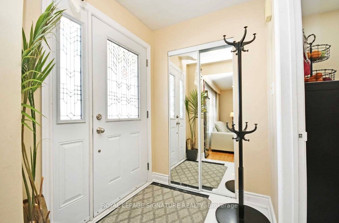 Additional image 3 of Main-3424 Clara Drive, Mississauga, ON, L4T 2C7