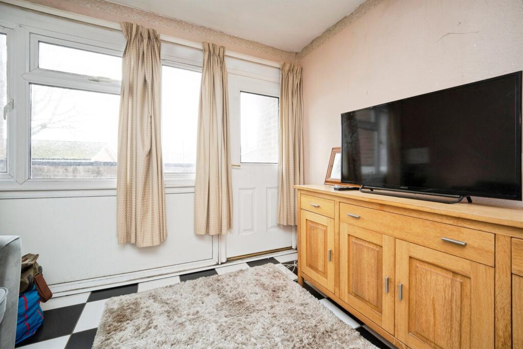 Wildmoor Road, Shirley, Solihull photo 5