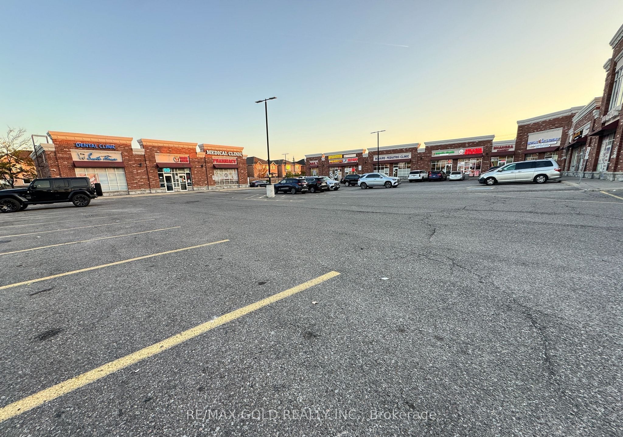 Additional image 2 of 10-965 Bovaird Drive W, Brampton, ON, L7A 1R4