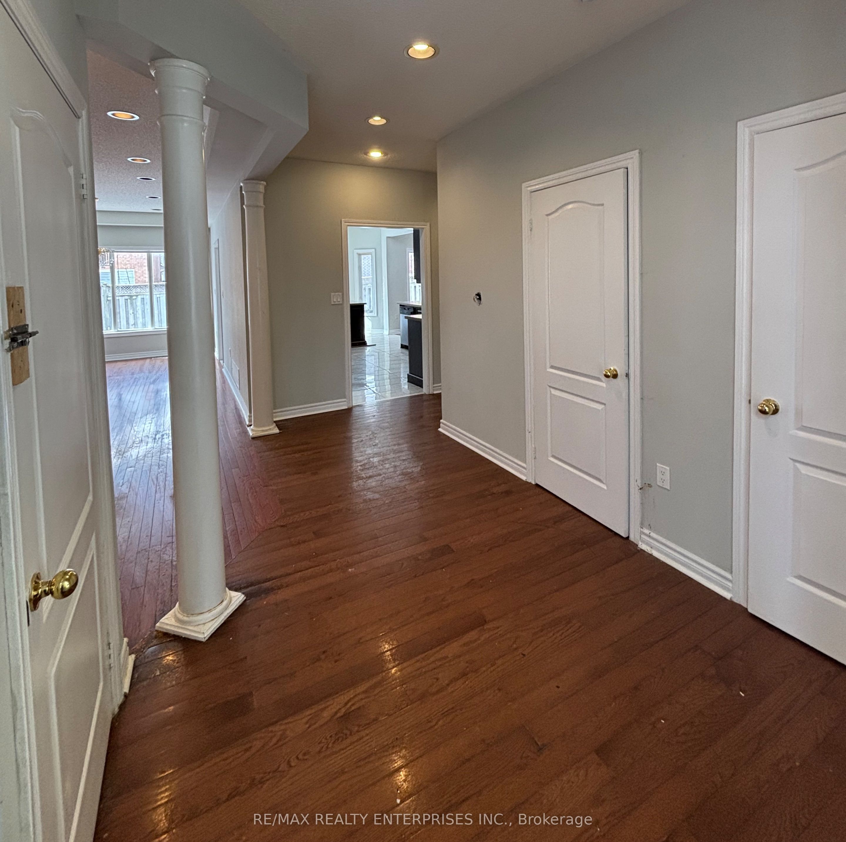 Additional image 4 of 5914 Long Valley Road, Mississauga, ON, L5M 6J6
