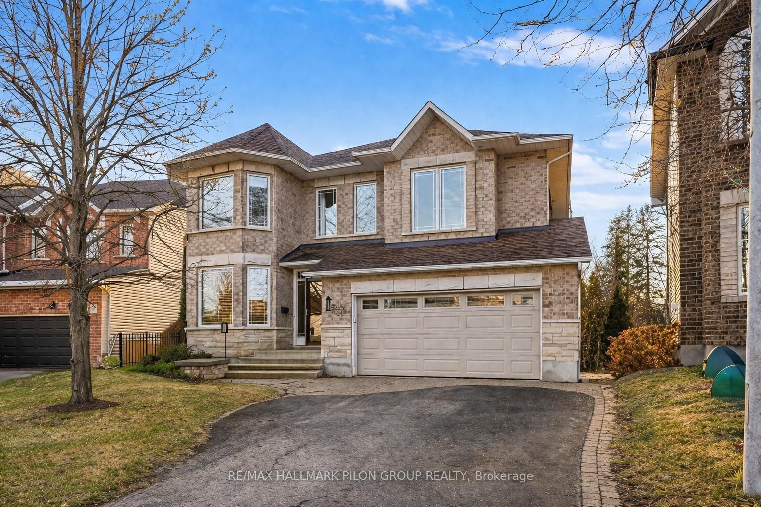 163 Copperwood Street, Ottawa, ON, K1C 7S3