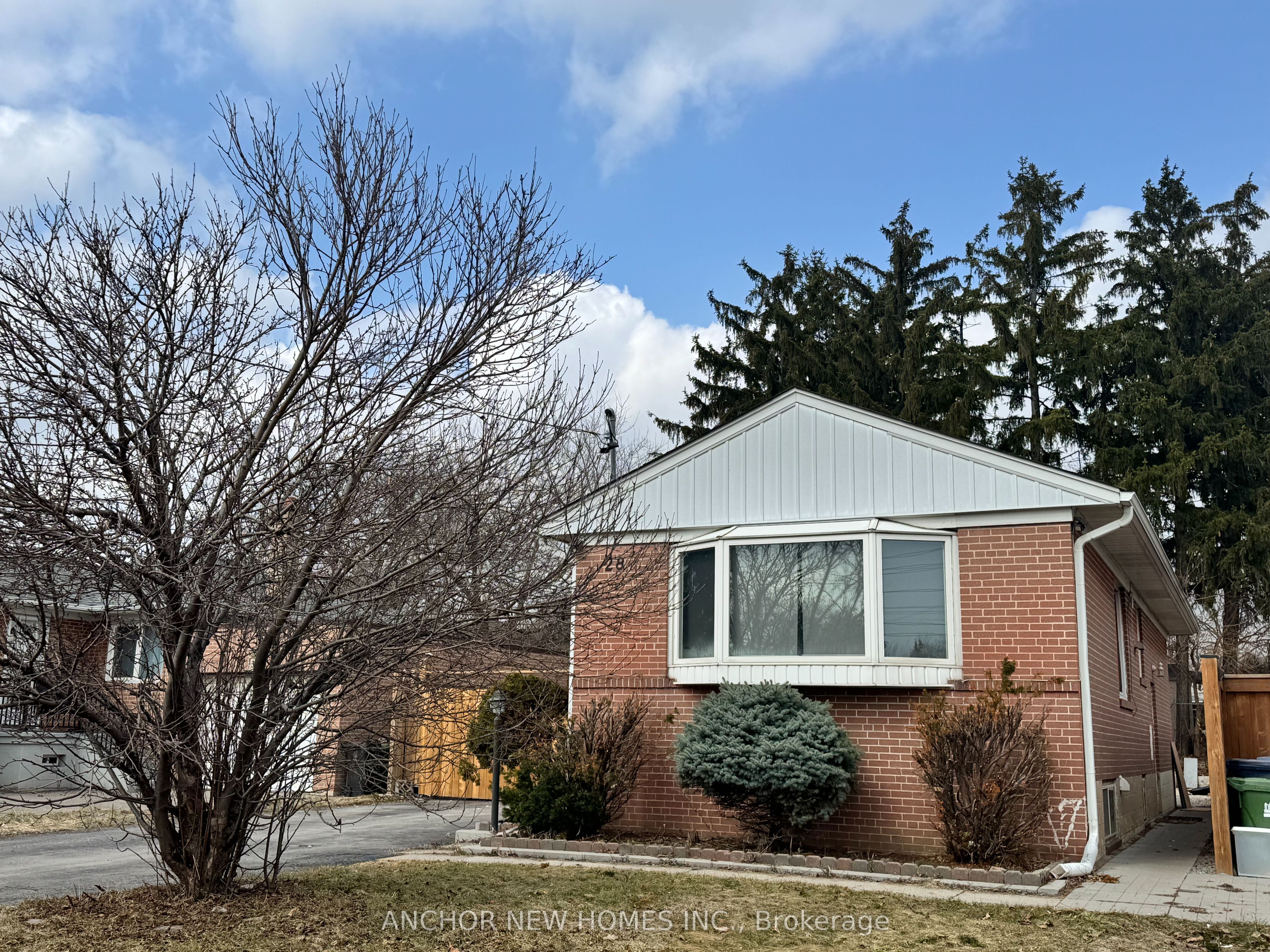 Additional image 2 of 28 Eringate Drive, Toronto, ON, M9C 3Y7