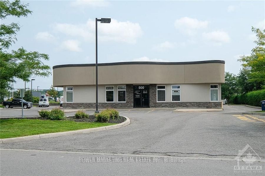 300-500 Lacolle Way, Ottawa, ON, K4A 0N9