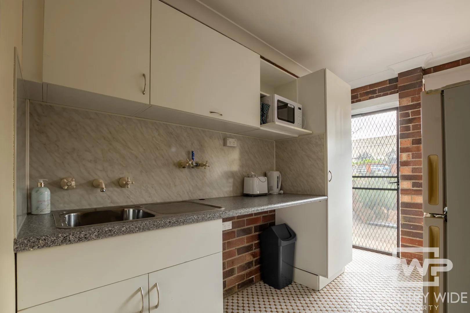 Additional image 3 of 96 Oliver Street, Glen Innes NSW 2370