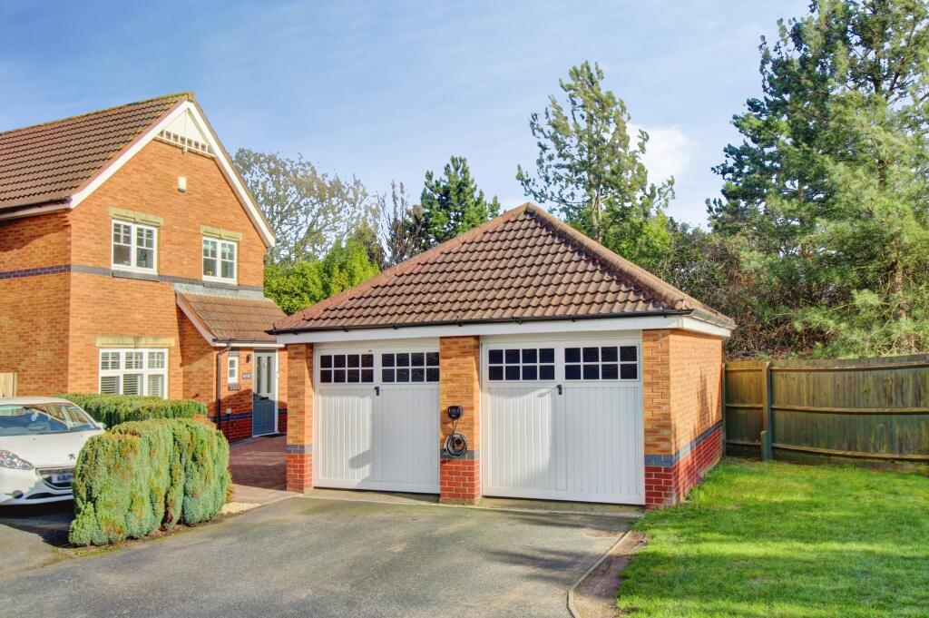 Ascot Drive, Tamworth, B77