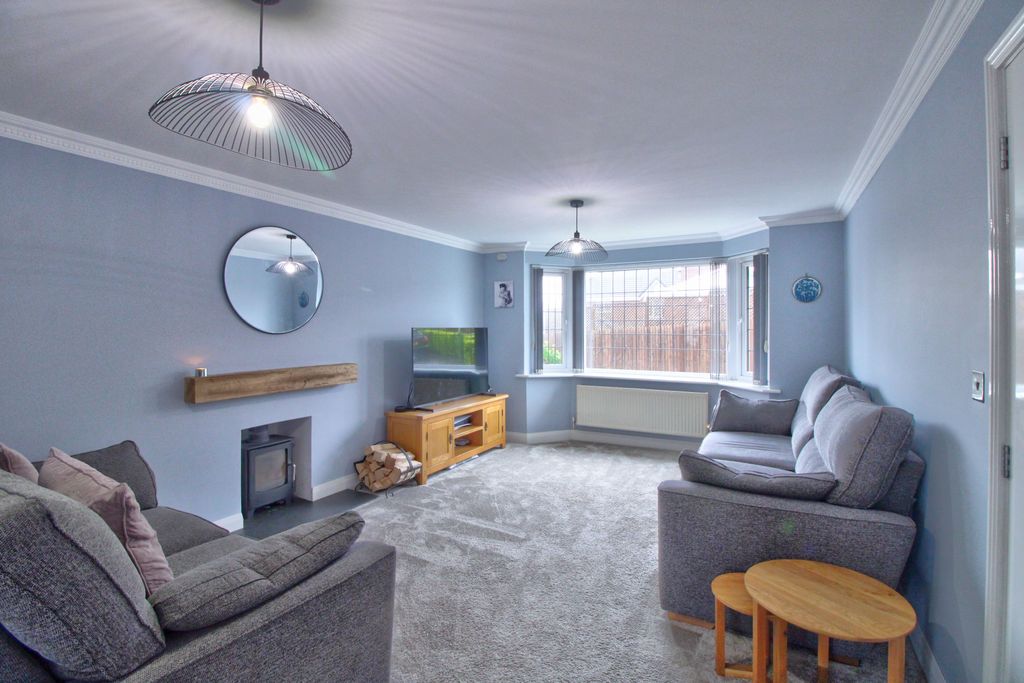 Additional image 5 of 4 bed detached house for saleClos Y Goron, Blackwood NP12