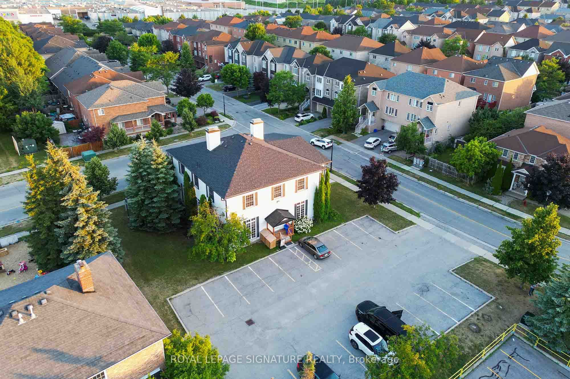 83 Dawson Manor Boulevard, Newmarket, ON, L3X 2H5