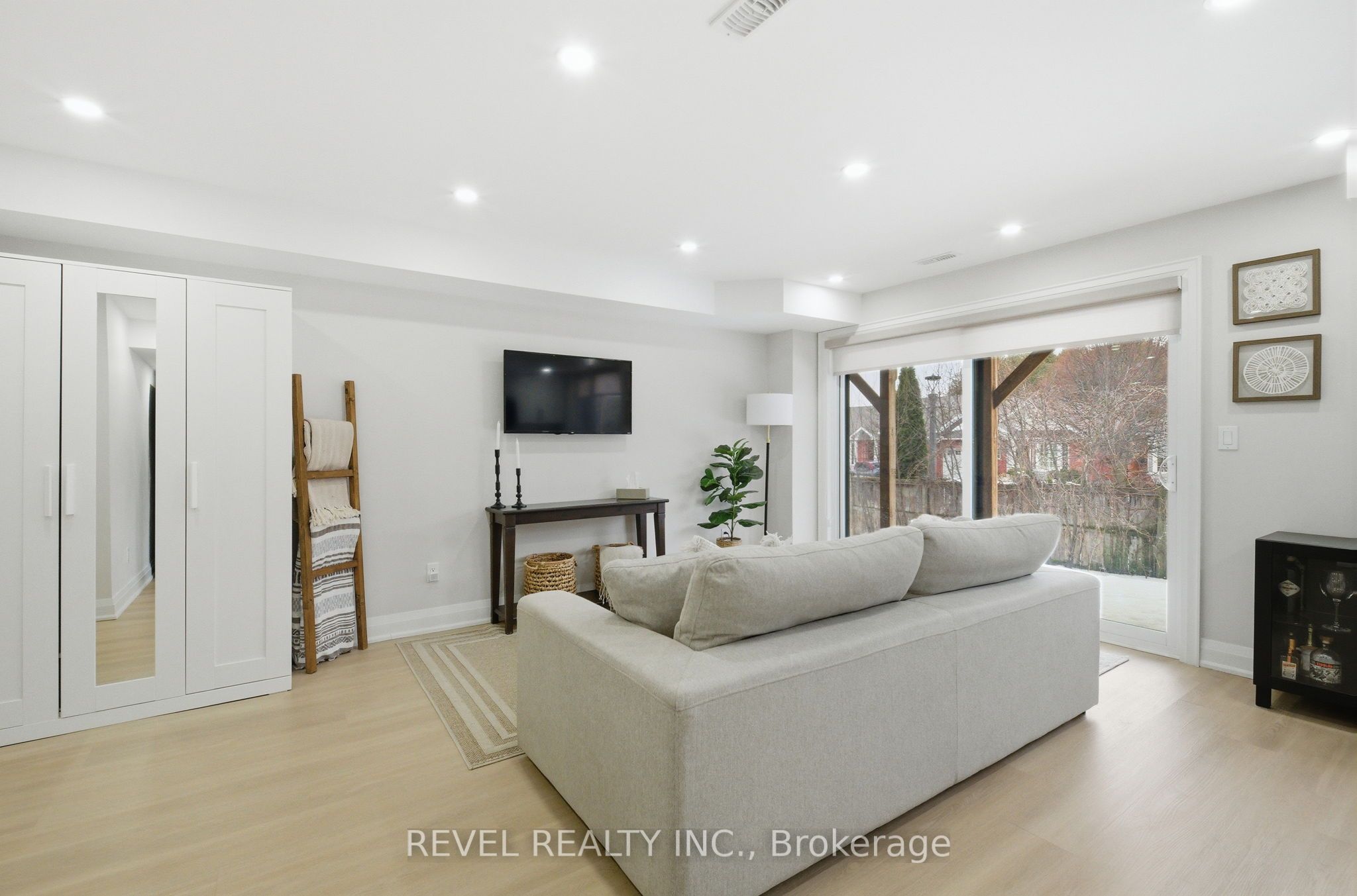 Additional image 5 of 69 Pine Gate Place, Whitby, ON, L1R 0S2