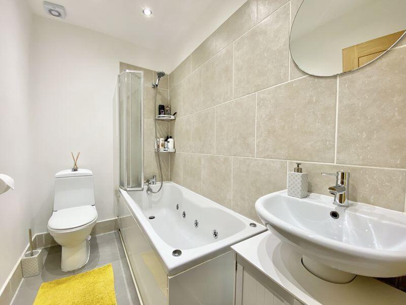Additional image 7 of Apt 4 Royal Sutton Mews, 81 Lichfield Road, Sutton Coldfield, B74 2RP