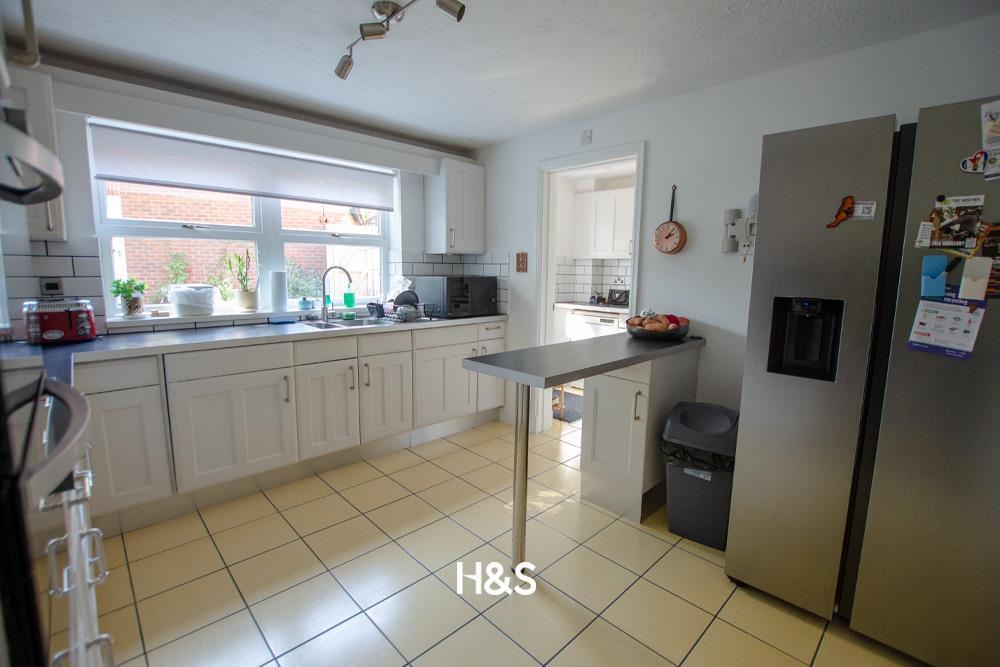 Additional image 3 of Dickens Heath Road, Shirley
