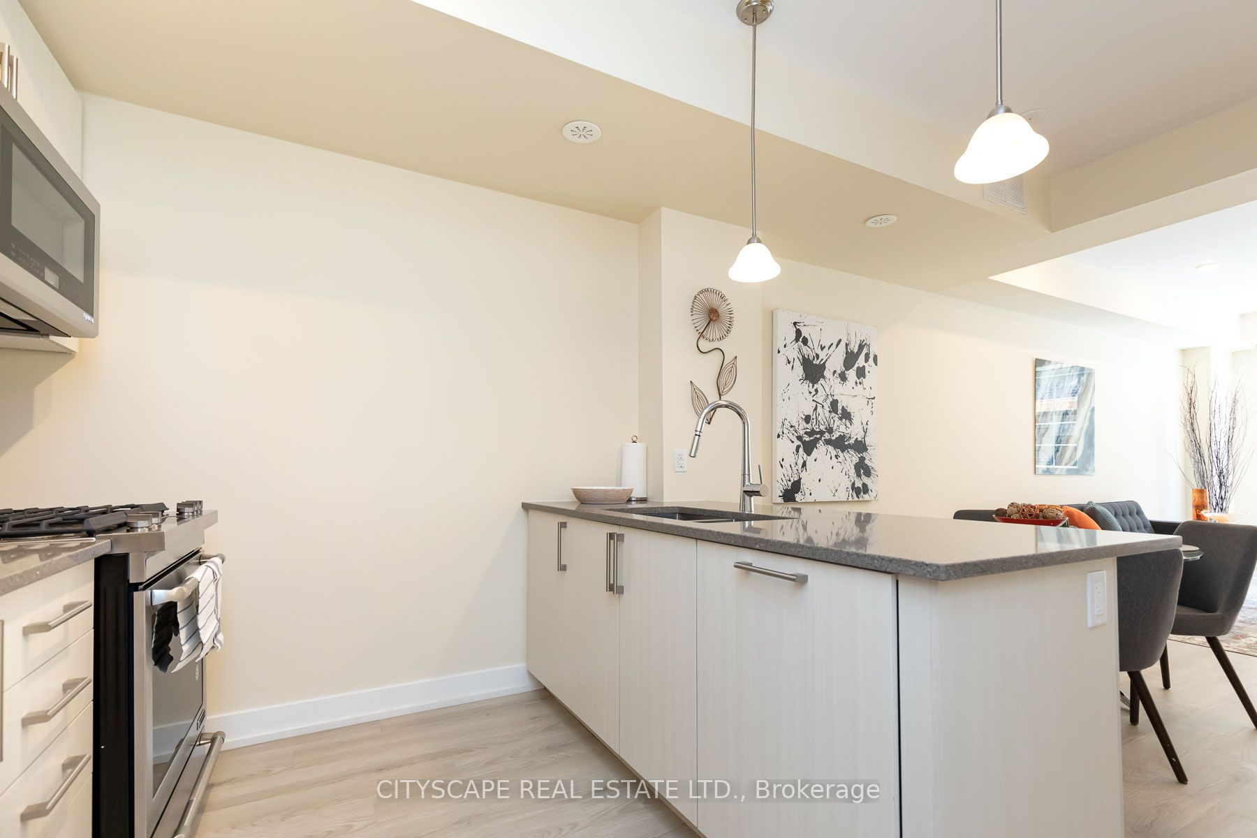 Additional image 5 of 8-26 Ernest Avenue, Toronto, ON, M6P 3M7