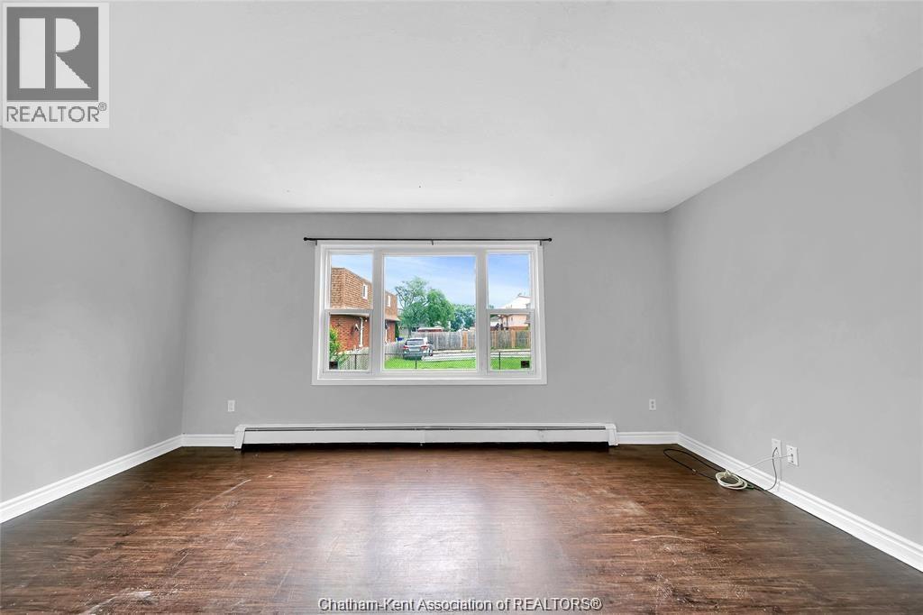 Additional image 3 of 1-40 Beechwood Crescent, Chatham, ON, N7M5A7