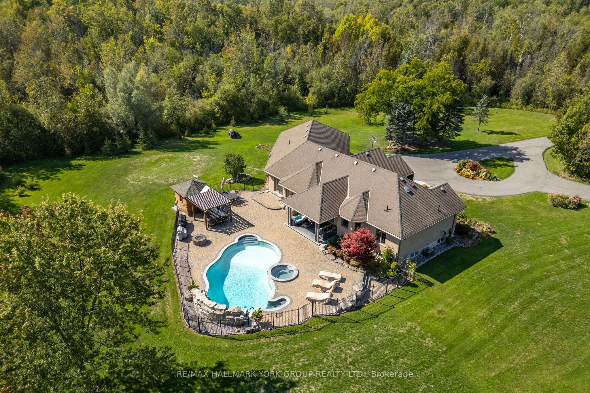 6871 Black River Road, Georgina, ON, L0E 1R0