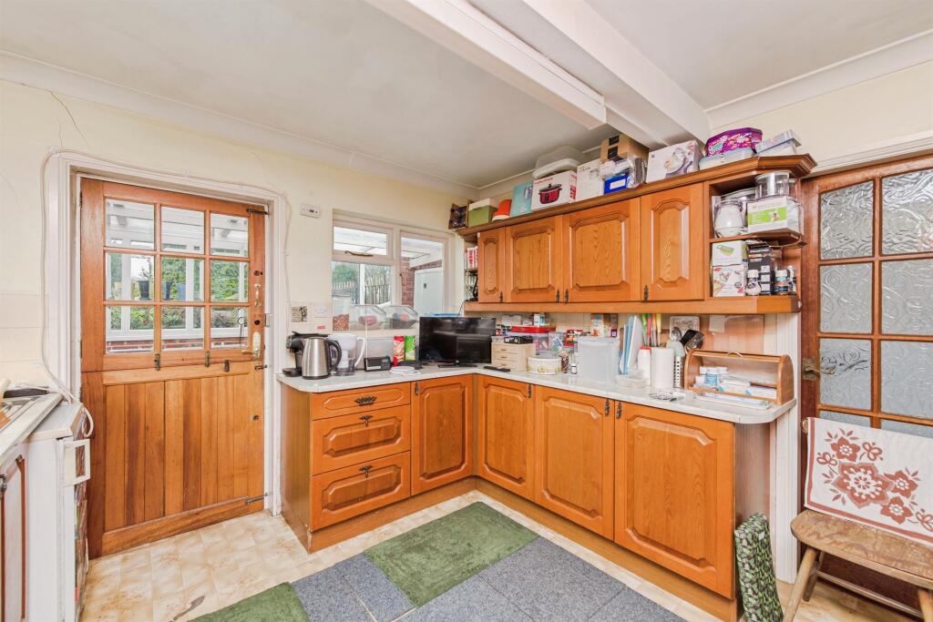 Upper Gungate, TAMWORTH photo 5