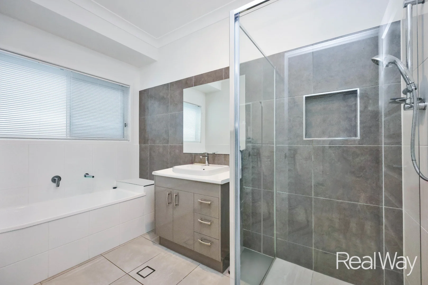 Additional image 4 of 111 Angelica Avenue, Spring Mountain QLD 4300