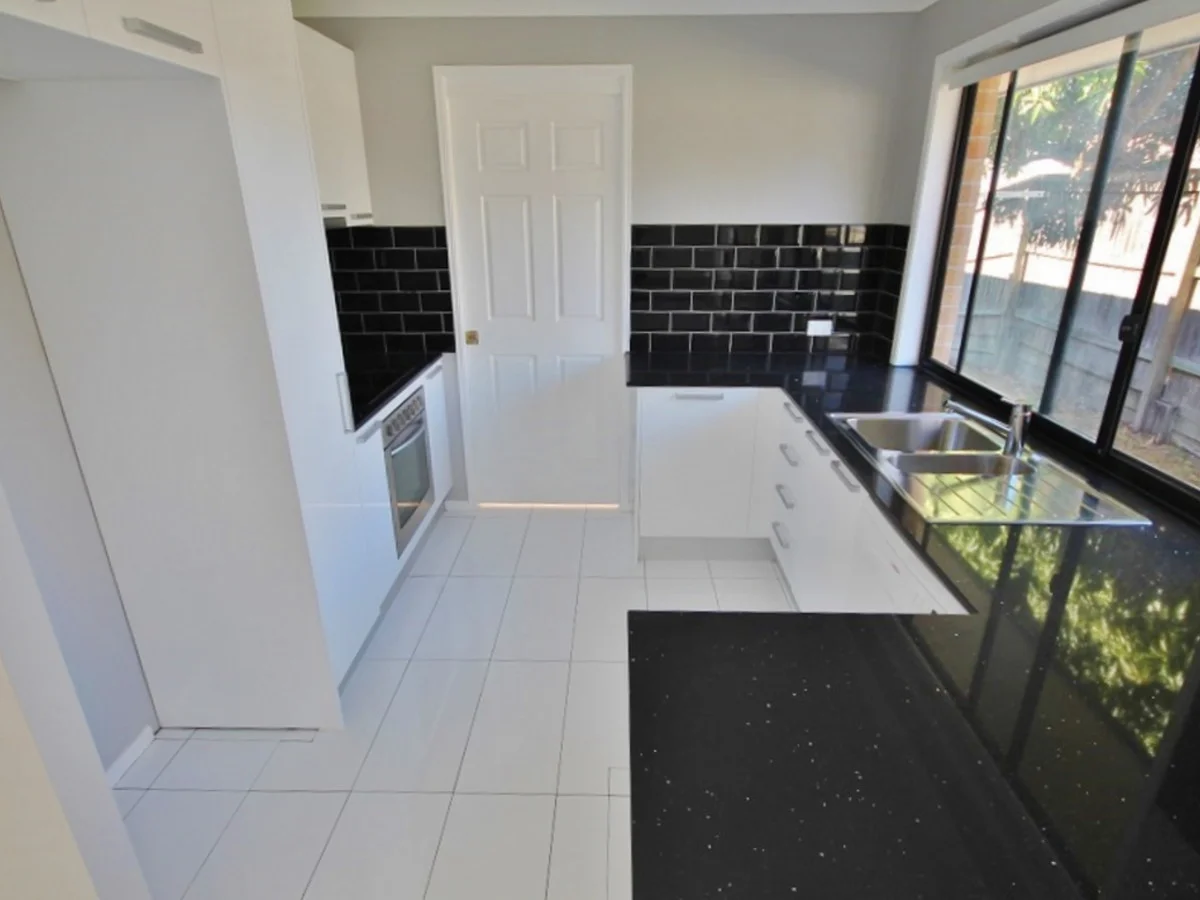 22 Shapcott Place, Runcorn QLD 4113 photo 3