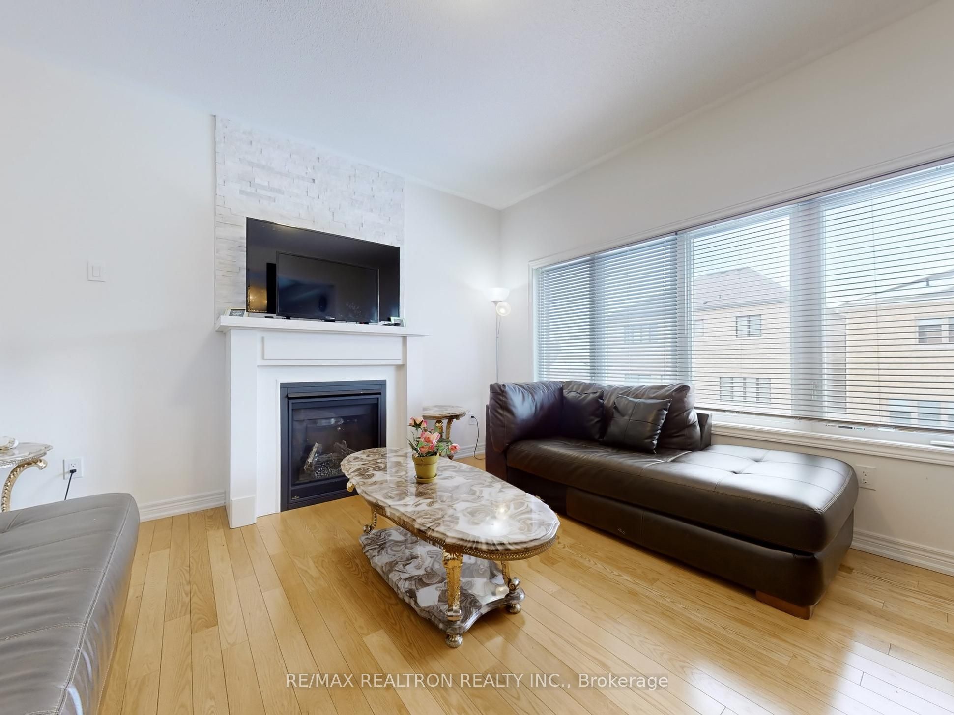 Additional image 3 of Upper-22 Pietrowski Drive, Georgina, ON, L4P 0J7