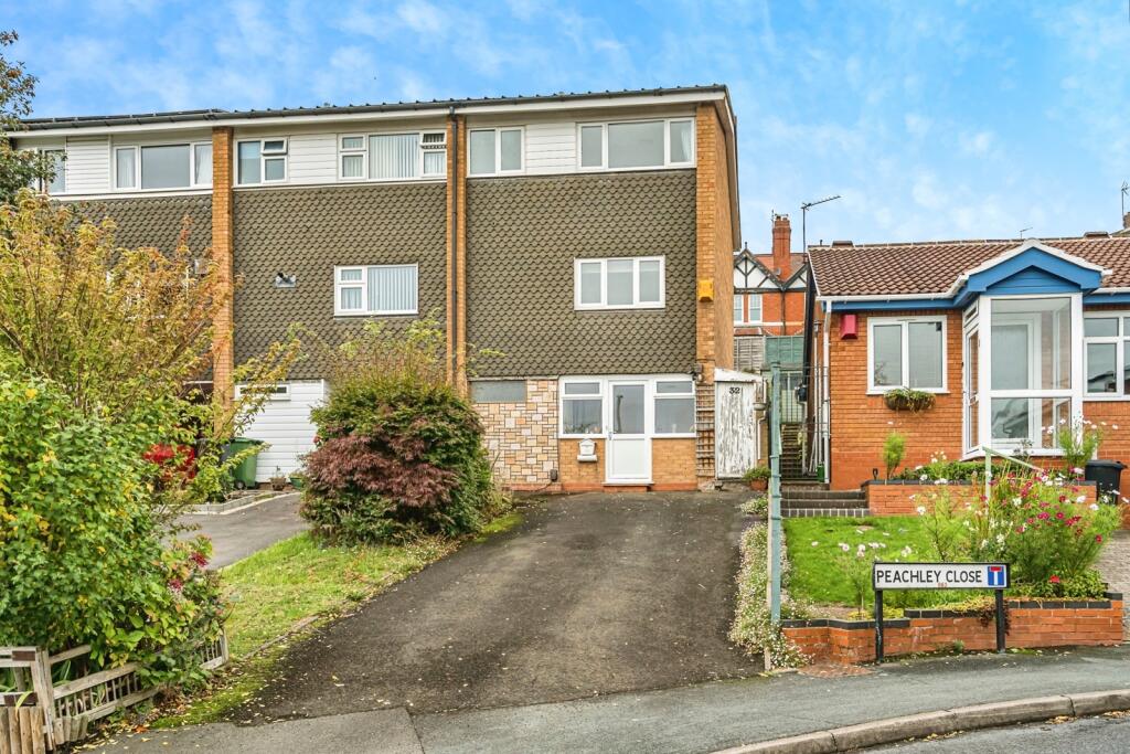 Hunnington Crescent, Halesowen, West Midlands, B63