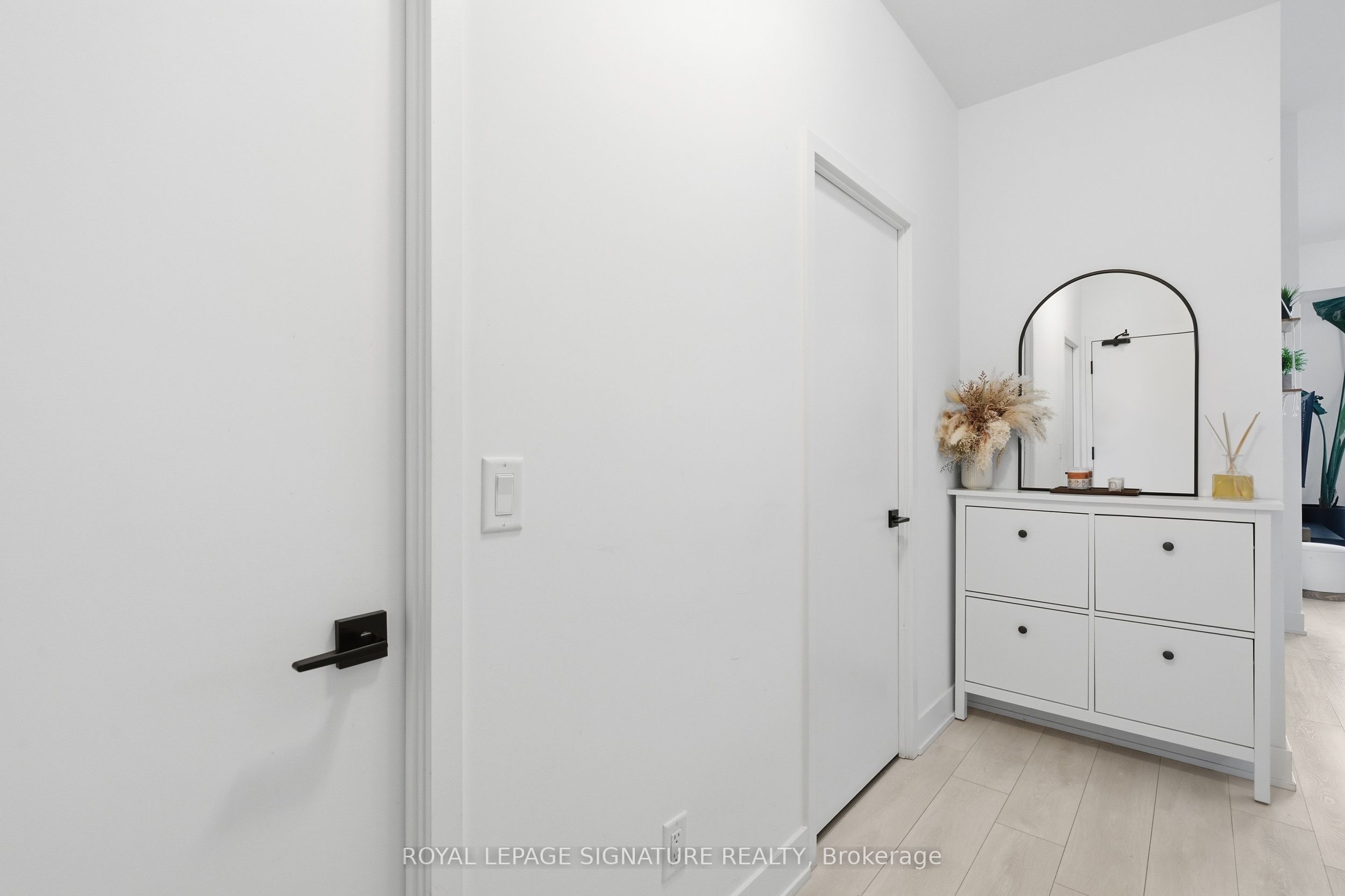 Additional image 3 of 214-2489 Taunton Road, Oakville, ON, L6H 3R9