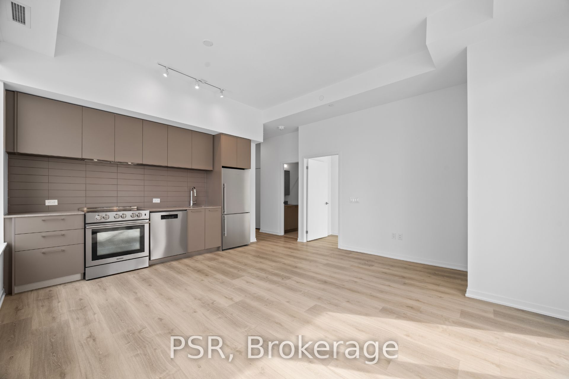 Additional image 4 of 1909-101 Roehampton Avenue, Toronto, ON, M4P 2W2