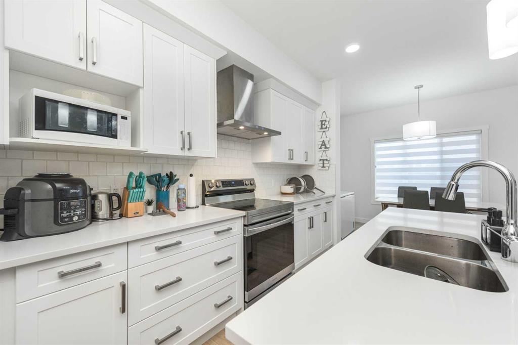 Additional image 4 of 308 Sora Terrace SE, Calgary, AB, T3S 0L8