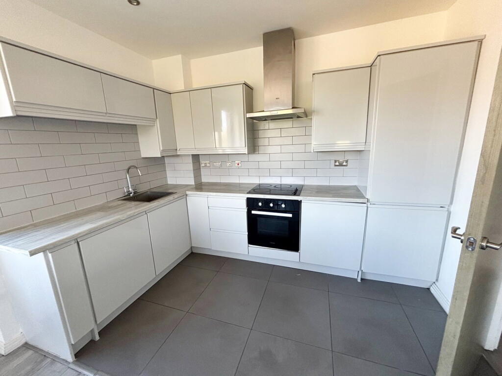 406 Knights House, The Parade , Sutton Coldfield, B72 1QB photo 4