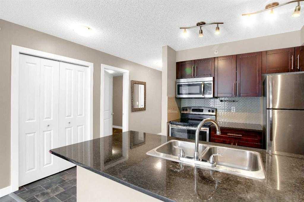 Additional image 4 of 9407-403 Mackenzie Way SW, Airdrie, AB, T4B 3V7