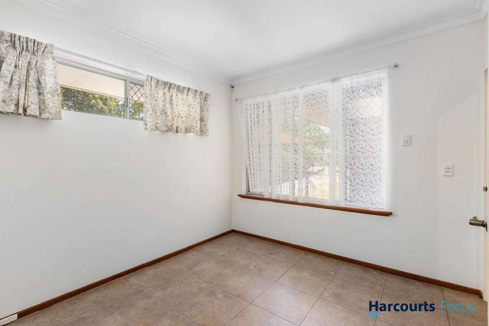 Additional image 18 of 34 Fifth Road, Armadale WA 6112