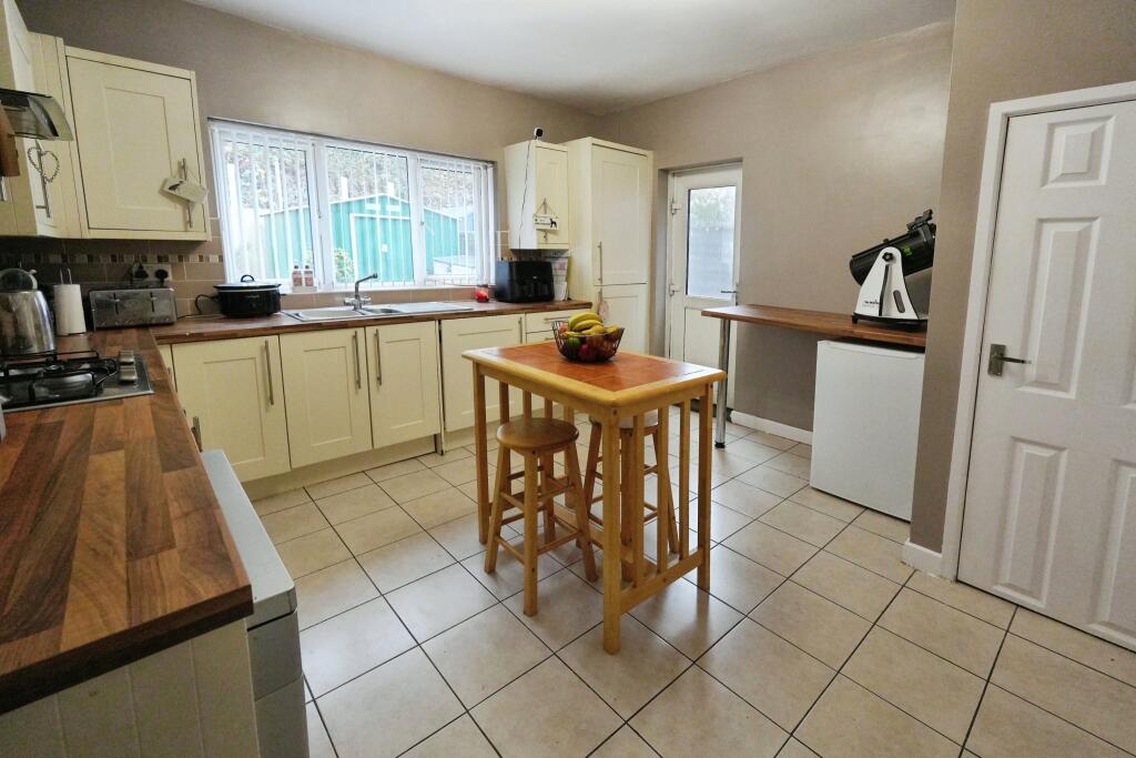 Additional image 2 of Wrights Lane, Cradley Heath, B64
