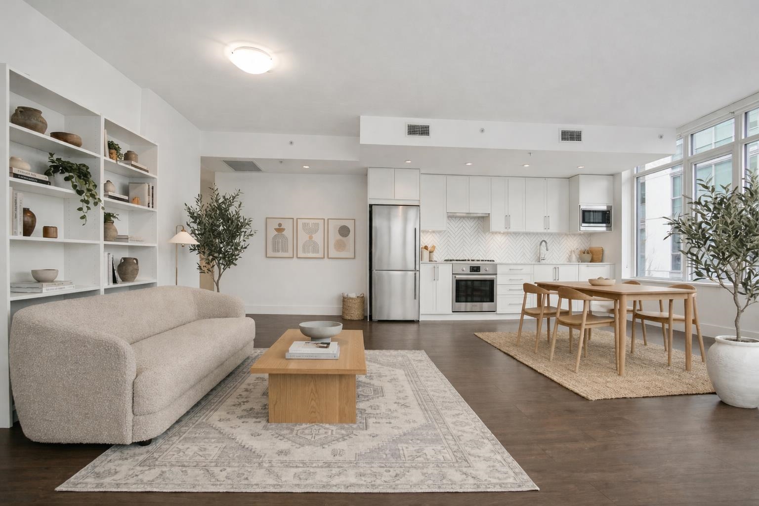 302-2455 Kingsway , Vancouver, BC, V5R 5G8