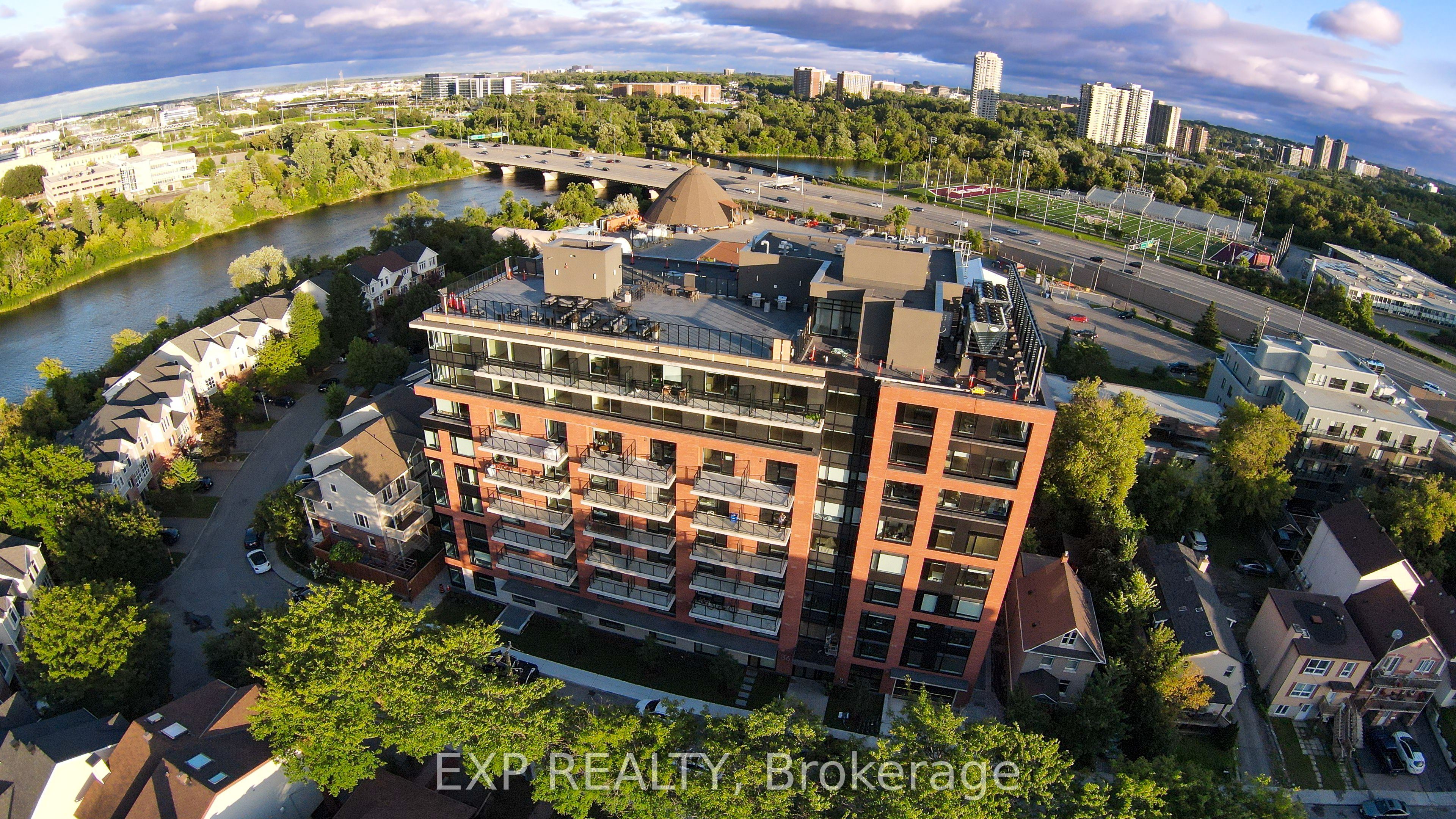 301-36 Robinson Avenue, Ottawa, ON, K1S 8N8